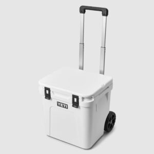 YETI Roadie 48 Kühlbox mit Rädern White