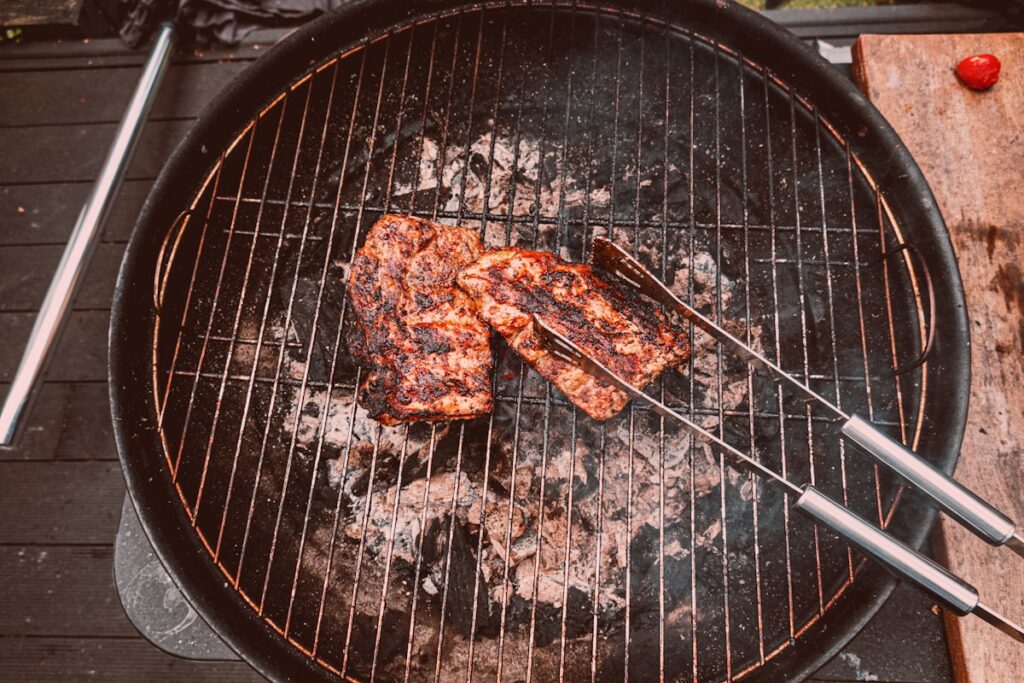 Rippchen Grillen Holzkohle